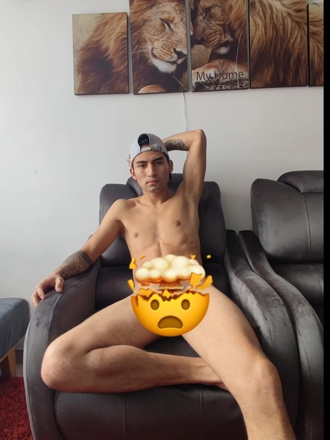 Victor Medina OnlyFans Picture