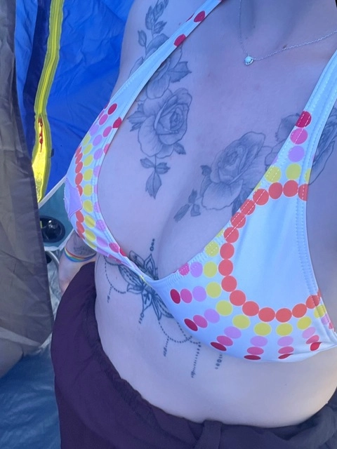 Tattoo lesbo OnlyFans Picture