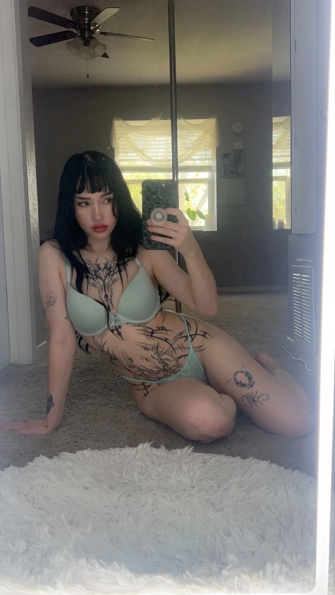 ༆ Lazelle ༆ OnlyFans Picture