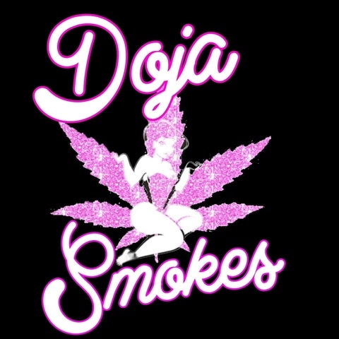 Doja Smokes Blunts 😘😘 OnlyFans Picture