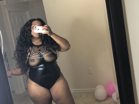 sweetaspeach OnlyFans Picture
