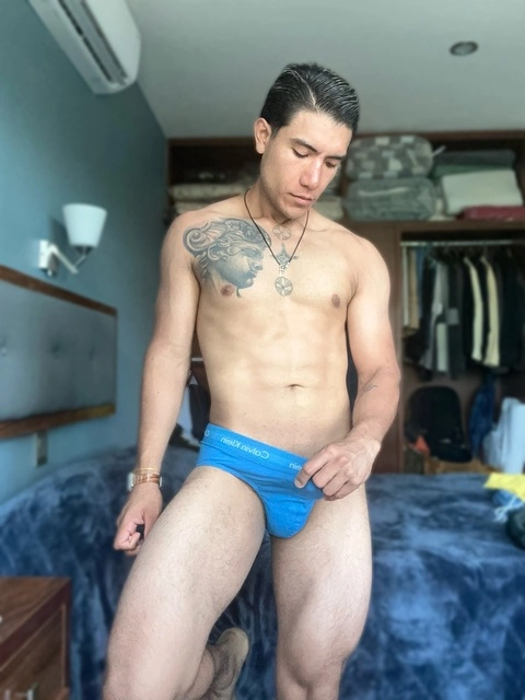 GREGORIO ASIAIN OnlyFans Picture