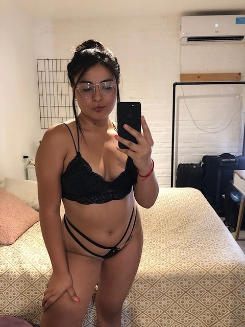 Candela🌺 OnlyFans Picture