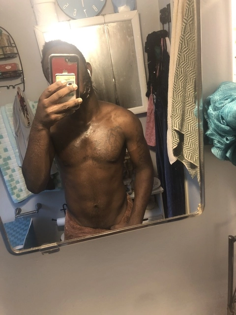 Rashad OnlyFans Picture