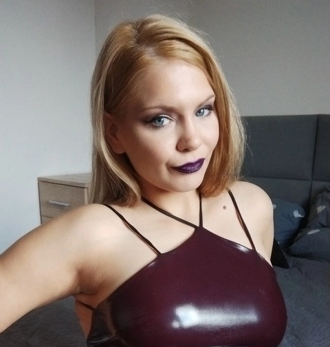 Mistress Evil Elsa OnlyFans Picture