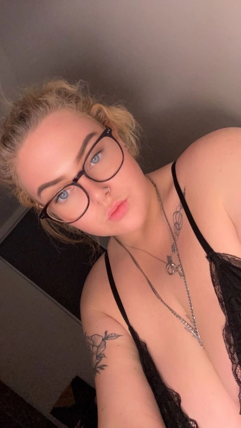 Molly Xxx OnlyFans Picture