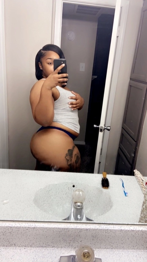 IM HER 💦 OnlyFans Picture