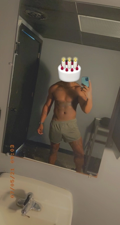 🎂🍰🧁🍑 OnlyFans Picture