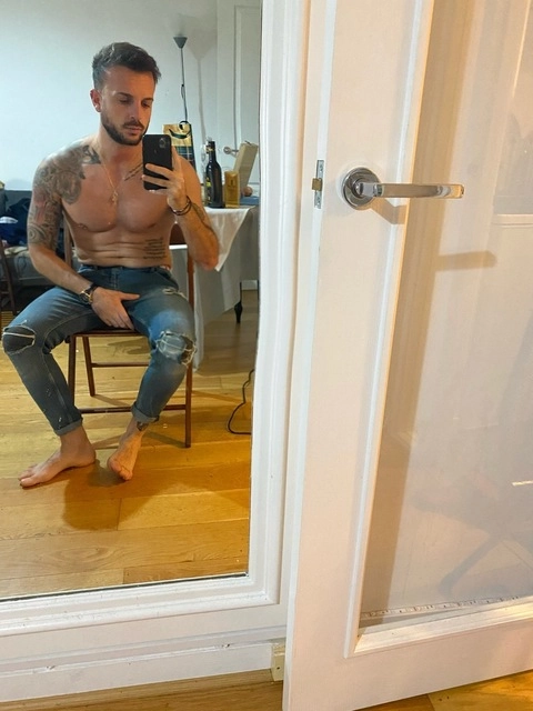 Andonio OnlyFans Picture