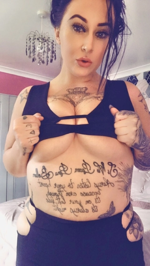 HElizabethM OnlyFans Picture