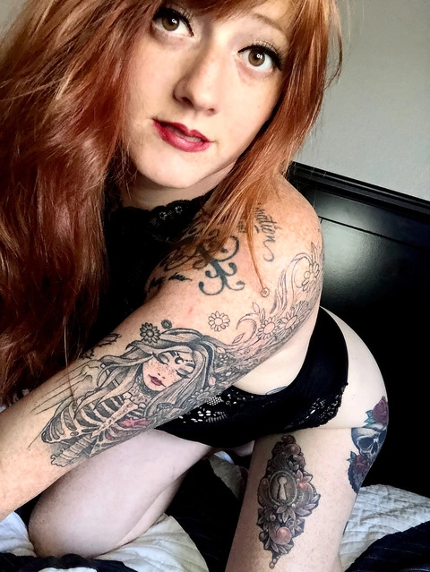 FoXy ▪️Tattoed ▪️NATURAL REDHEAD OnlyFans Picture