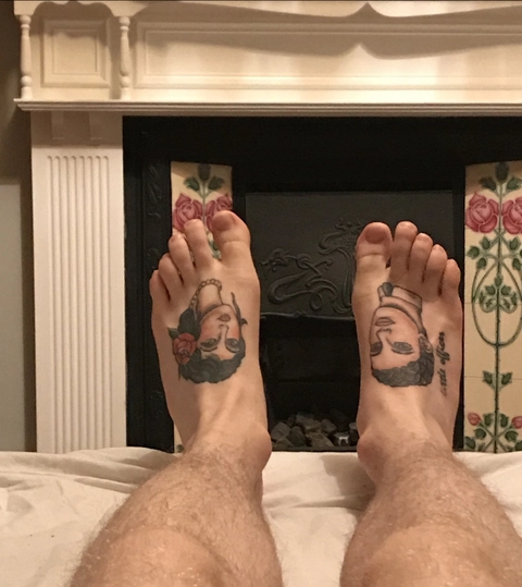 Tattooed feet OnlyFans Picture