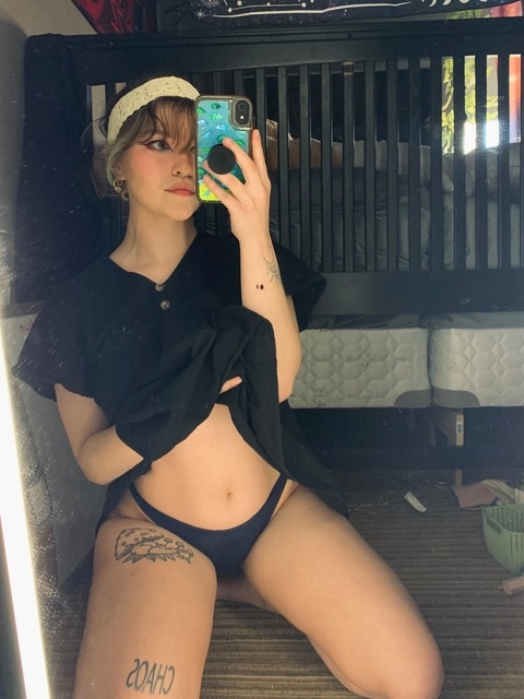 Mikenna OnlyFans Picture