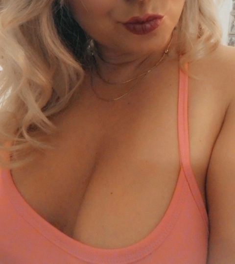 OhScarlett OnlyFans Picture