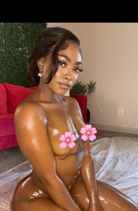 Izzy Ada OnlyFans Picture