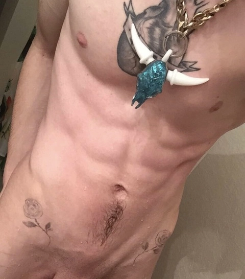 10x7 OnlyFans Picture