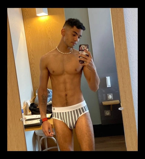 joekingdom39 OnlyFans Picture