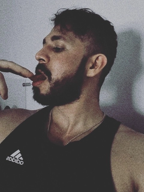 Henry López OnlyFans Picture