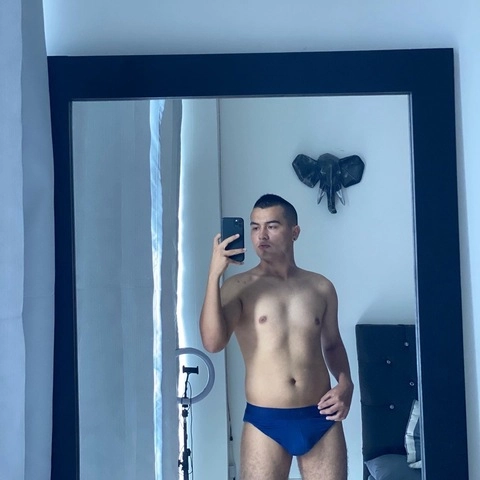 SEBASTIAN LEÓN OnlyFans Picture