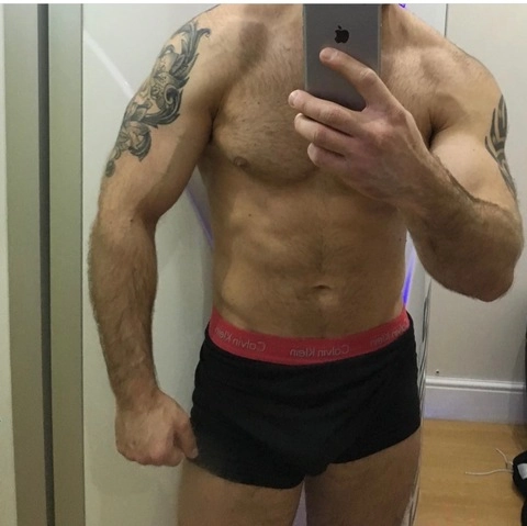 Joshyboi1990 tik tok OnlyFans Picture