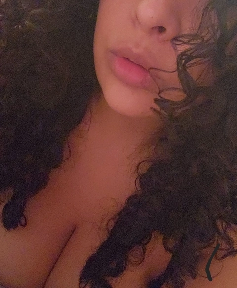 NATURAL Goddess OnlyFans Picture