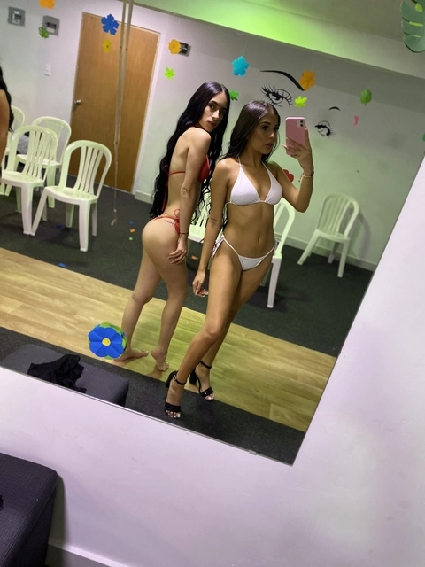 Roxans 👯‍♀️🤤