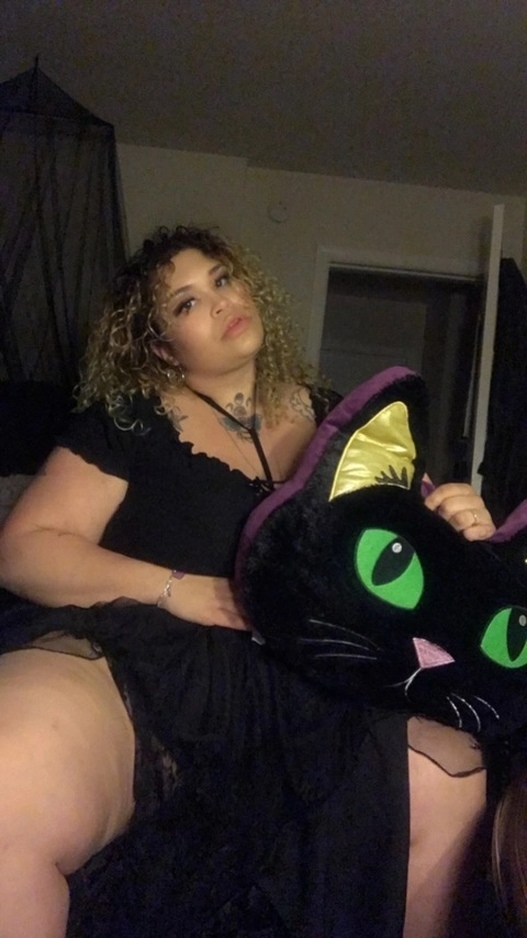 Madam Oshuna OnlyFans Picture