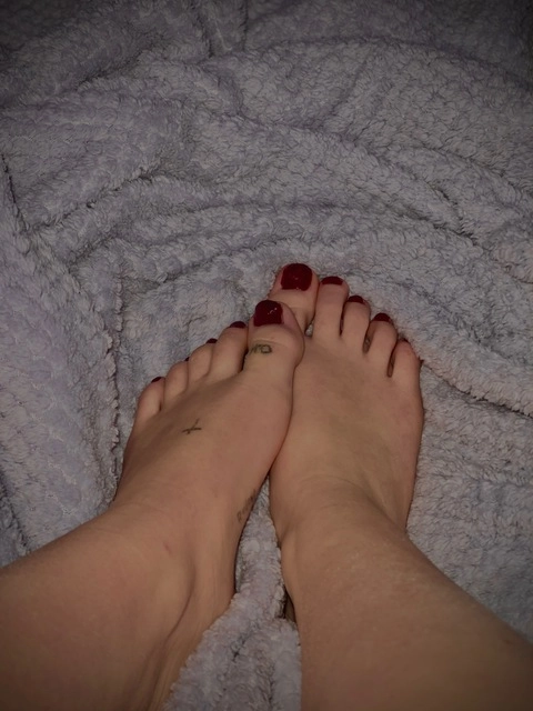 Feet_Kelly