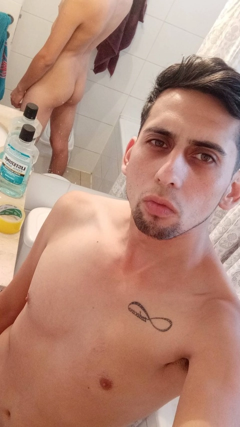 zzelocaro OnlyFans Picture