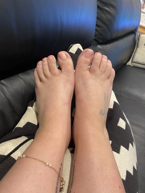 Heavenly Feet ❤️ OnlyFans Picture