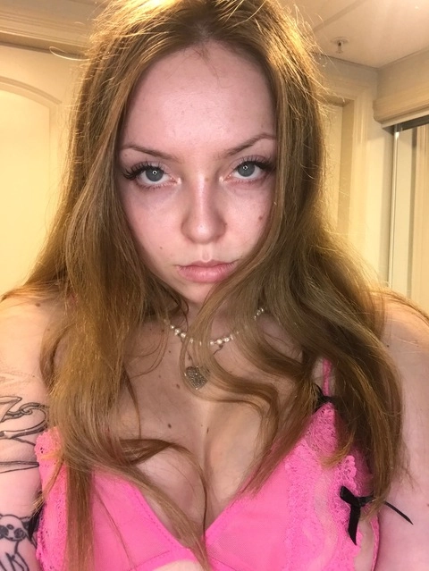 evieaura OnlyFans Picture