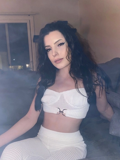 kitty OnlyFans Picture