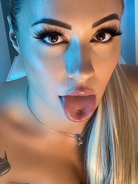 Rocioloppez ?? DEL SEXTING OnlyFans Picture