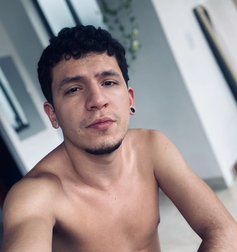 Santiago OnlyFans Picture