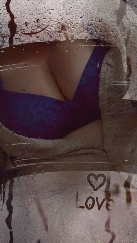 ElynaBabyBlue84 OnlyFans Picture