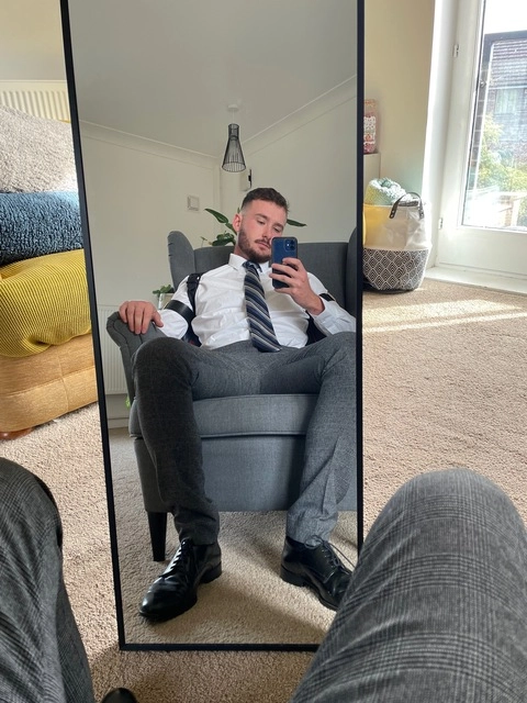 Suited Guy OnlyFans Picture