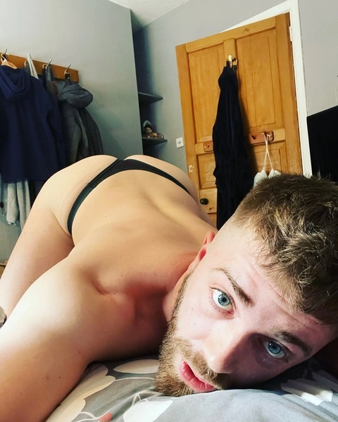 🍑TwinkBottom98🍑 OnlyFans Picture