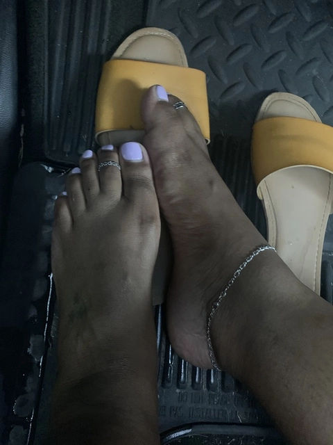 Sweet feet