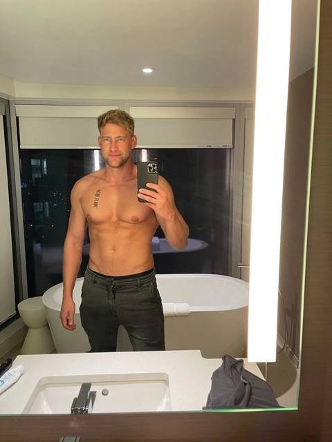 Captain OnlyFans Picture