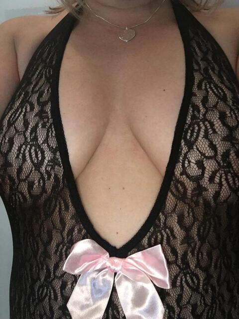 Jewel OnlyFans Picture