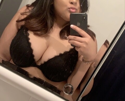 Diya OnlyFans Picture