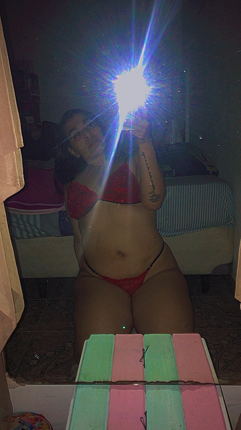 Brunette Latina OnlyFans Picture