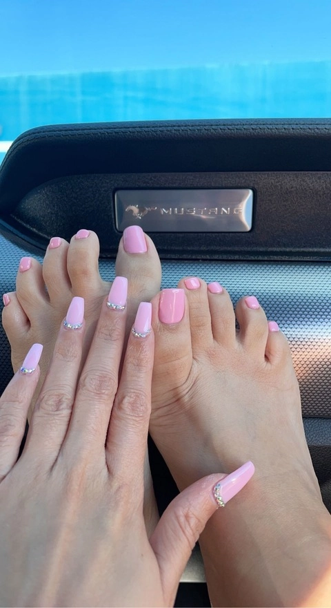 Prettybbfeet OnlyFans Picture