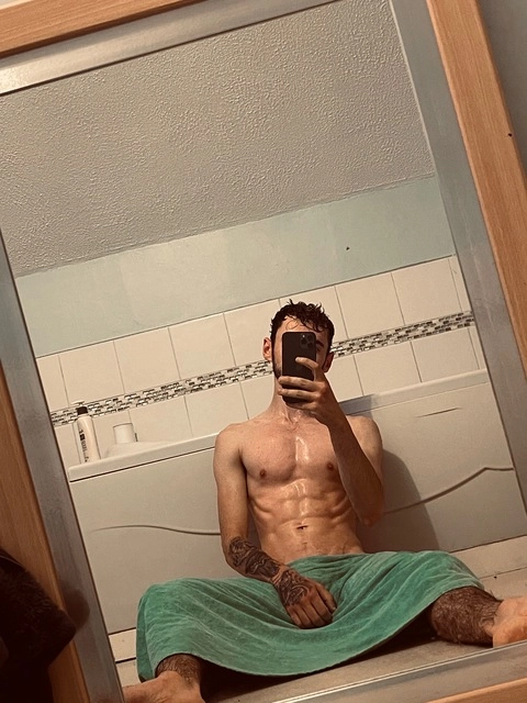 Joshua websdale OnlyFans Picture