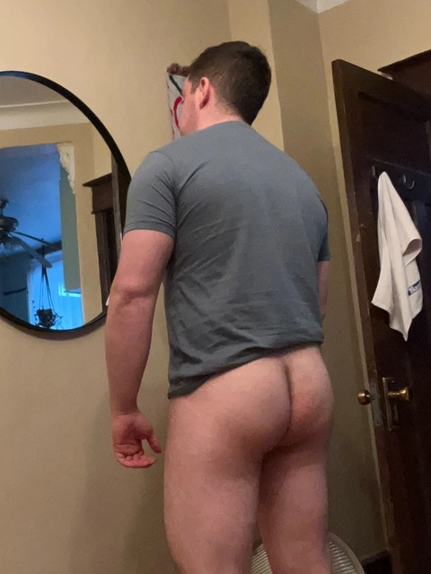 lucho A-T OnlyFans Picture