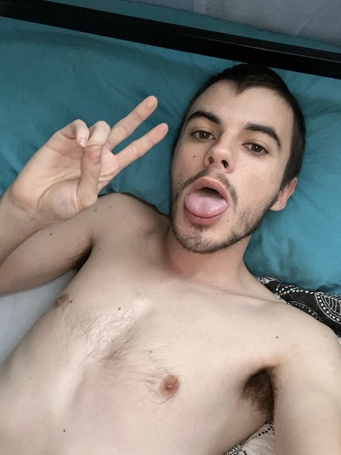 PRXTTYBOY OnlyFans Picture