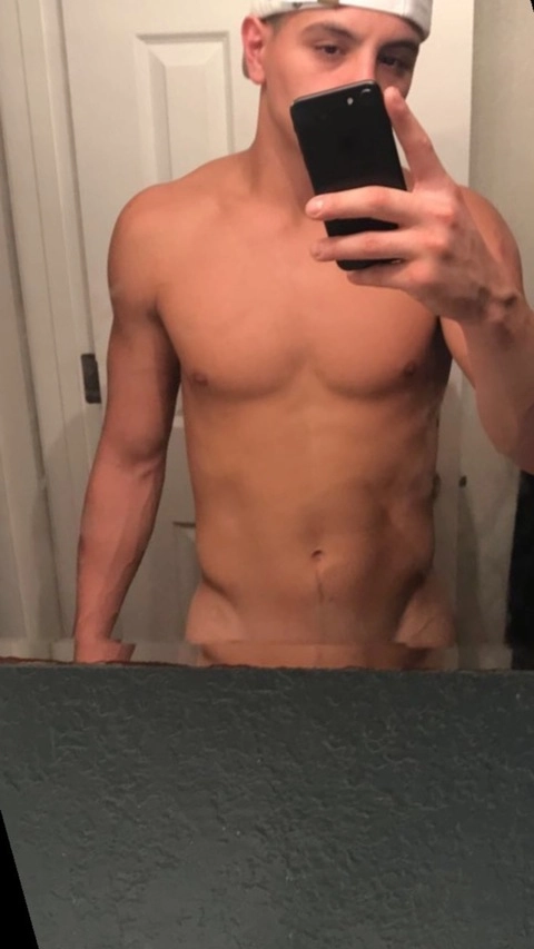 Ryan Luciano OnlyFans Picture