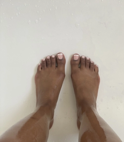 Mahogany Feet