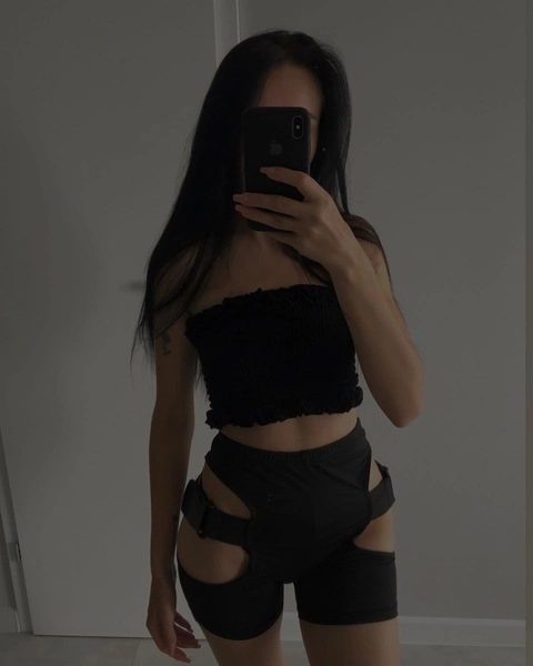 Lady OnlyFans Picture