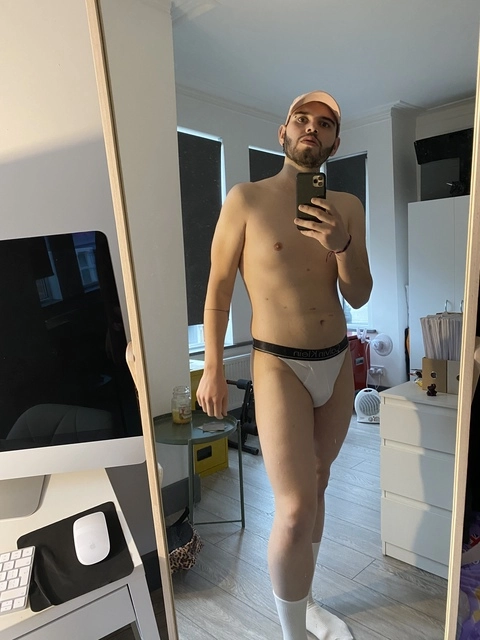 Matteo OnlyFans Picture